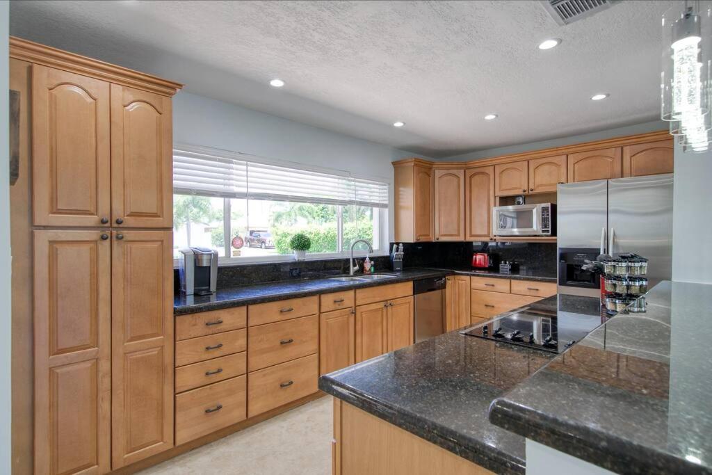 Paradise 4 Min To The Beach With Private Heated Pool Deerfield Beach Dış mekan fotoğraf